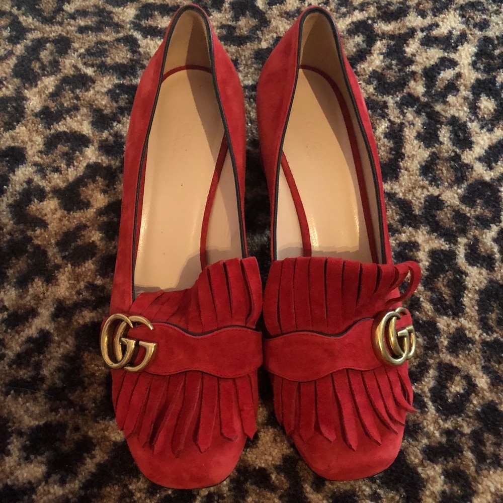 AUTHENTIC Gucci Marmont Suede Pumps in Red